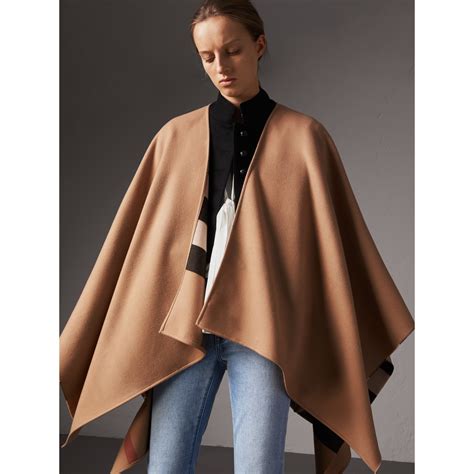 Burberry Reversible Check Merino Wool Poncho Camel/Archive 